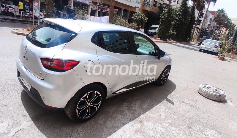 Renault Clio Occasion 2014 Diesel 180000Km Temara #102799 plein